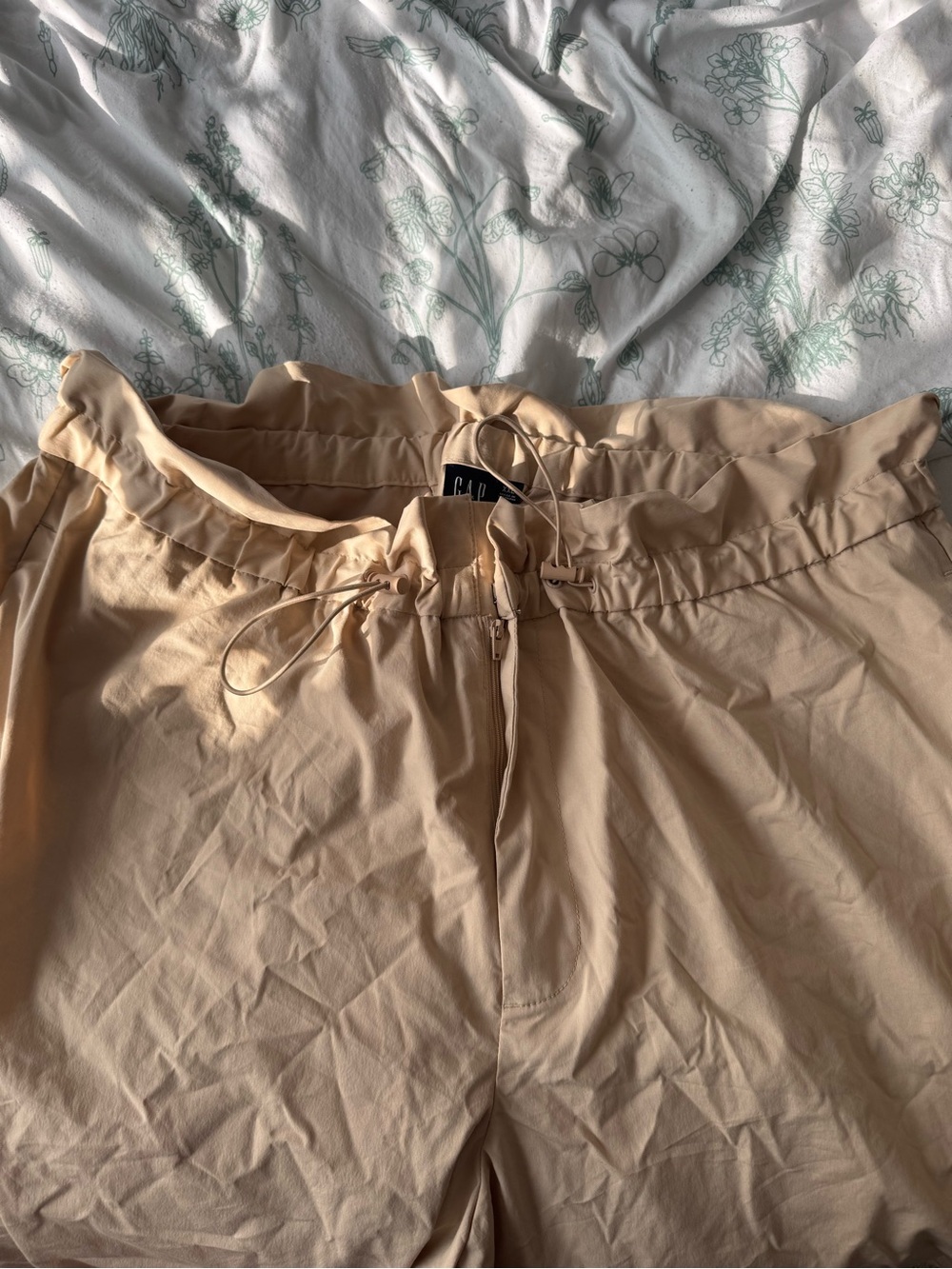 GAP Women's Khaki Pants with Paperbag Waist